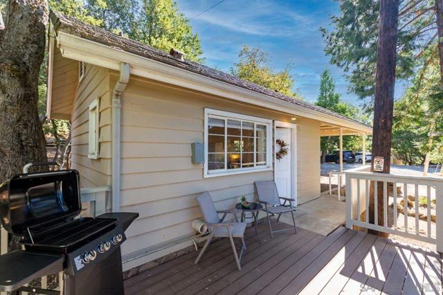 3306 Oak Grove, Julian CA: https://media.crmls.org/mediaz/b2e20f22-bc5e-4d62-818b-426eac25612e.jpg