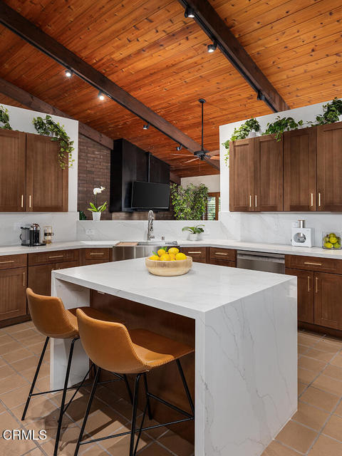 140 Belday Road, Pasadena CA: https://media.crmls.org/mediaz/b2e34b7a-a145-4dd1-9076-b16e10d285d8.jpg