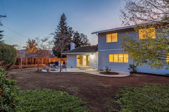 12150 KRISTY Lane, Saratoga CA: https://media.crmls.org/mediaz/b2e47e7e-980a-4b9e-bea2-4b776fb80d64.jpg
