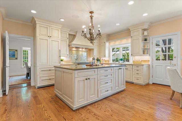 115 Doud Drive, Los Altos CA: https://media.crmls.org/mediaz/b2e5967c-e41b-43e9-85b9-81b8fa0cd0df.jpg