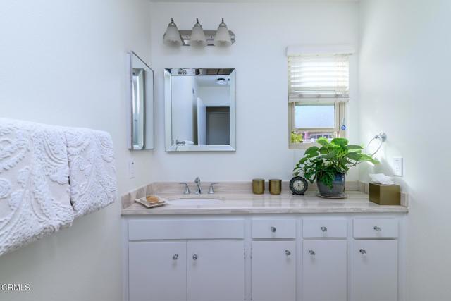 Detail Gallery Image 24 of 42 For 25336 Village 25, Camarillo,  CA 93012 - 2 Beds | 2 Baths