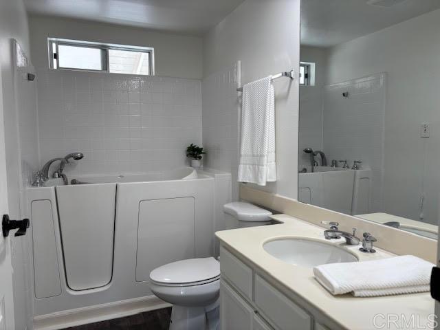 Detail Gallery Image 10 of 50 For 1560 Circa Del Lago #D302,  San Marcos,  CA 92078 - 2 Beds | 2 Baths