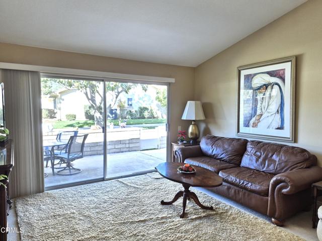 Detail Gallery Image 2 of 55 For 25122 Village 25, Camarillo,  CA 93012 - 2 Beds | 2 Baths