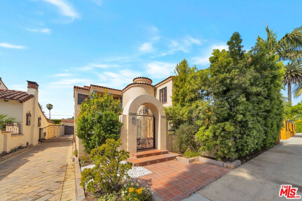 1349 Meadowbrook Avenue