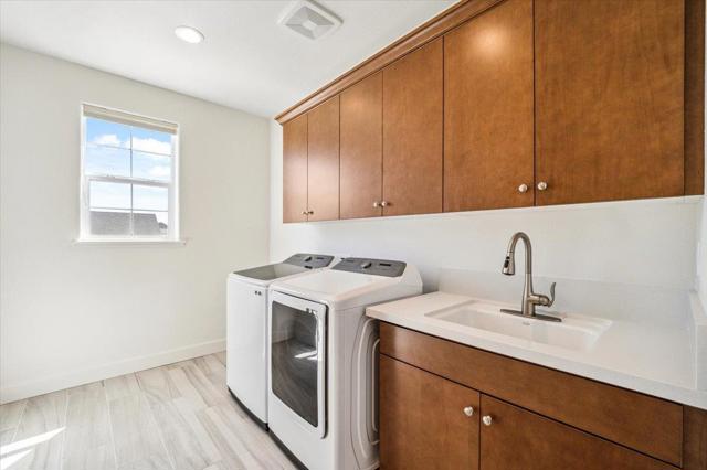 465 Russell Way, Marina CA: https://media.crmls.org/mediaz/b2e82e25-610f-44aa-9983-beb8ab8bf387.jpg