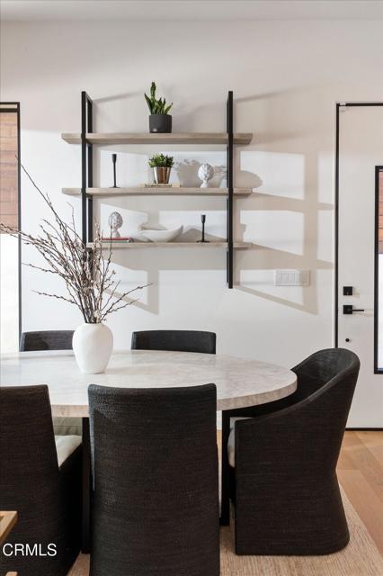 Detail Gallery Image 26 of 73 For 10747 Valleyheart Dr, Studio City,  CA 91604 - 4 Beds | 3 Baths