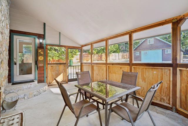 25140 Lodge Road, Idyllwild CA: https://media.crmls.org/mediaz/b2e86883-aa26-469a-aff6-7eed0c0a229a.jpg