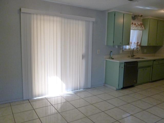 460 SE Jeremy Court, Oakdale CA: https://media.crmls.org/mediaz/b2e8c931-7e95-40a5-be08-0f226758fdee.jpg