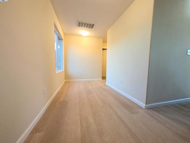 158 Fairview Ave, Bay Point CA: https://media.crmls.org/mediaz/b2e98552-9c22-40b3-b963-18bf209f8593.jpg