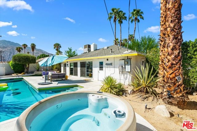 3963 E Calle San Antonio, Palm Springs, CA 92264