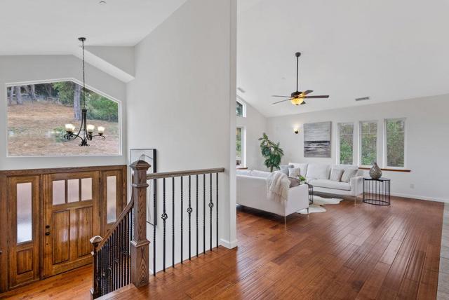 350 Windsong Way, Watsonville CA: https://media.crmls.org/mediaz/b2ee149d-7d31-4881-8421-ab0caab0ec59.jpg
