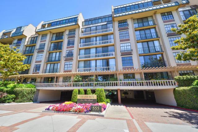 555 Laurel Avenue, San Mateo CA: https://media.crmls.org/mediaz/b2ee76cd-26e3-4778-87bb-c9afd8a4f6c4.jpg