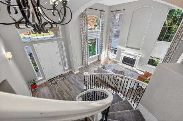 19127 Legend Court, Morgan Hill CA: https://media.crmls.org/mediaz/b2eea7dc-7e79-4adf-bfa3-ce14dbcd8f77.jpg