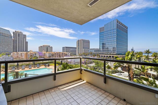 700 W E St, San Diego CA: https://media.crmls.org/mediaz/b2eeccd0-3513-49d9-8fa6-a97f2b6f83a9.jpg