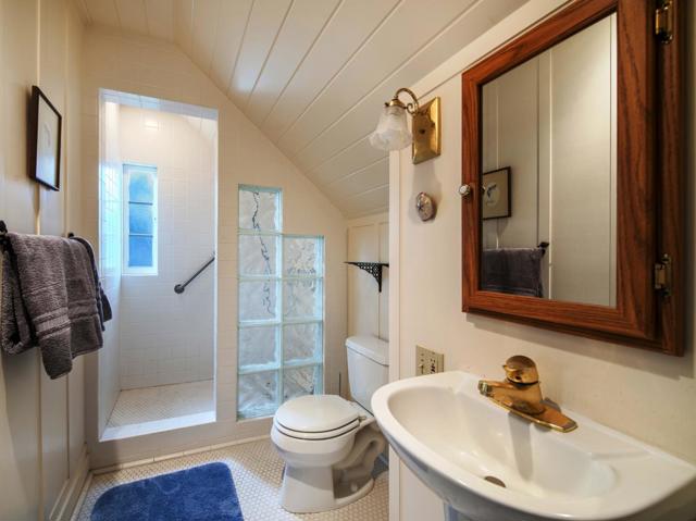 2381 San Antonio Avenue, Carmel CA: https://media.crmls.org/mediaz/b2eed7ad-ab6a-4e04-aebc-e676829dde08.jpg