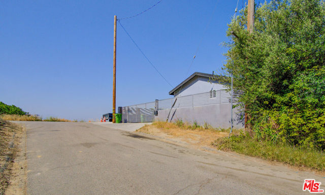 2617 Sierra Street, Los Angeles CA: https://media.crmls.org/mediaz/b2ef26b6-0963-4b73-afaa-5cad6f50ad35.jpg