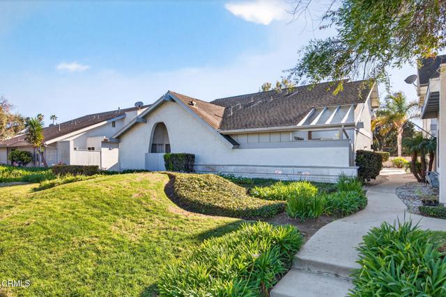 Detail Gallery Image 2 of 18 For 2543 E Harbor Bld #1,  Ventura,  CA 93001 - 2 Beds | 1/1 Baths