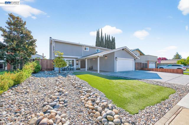 907 Hazel St, Livermore CA: https://media.crmls.org/mediaz/b2f05c22-d637-49ca-bc32-d6b02f2c81c8.jpg