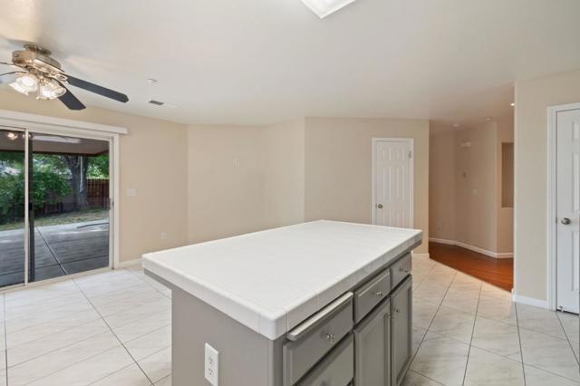5309 CONTESSA, Fresno CA: https://media.crmls.org/mediaz/b2f0697e-b1b7-42a4-90a3-ad437a72034b.jpg