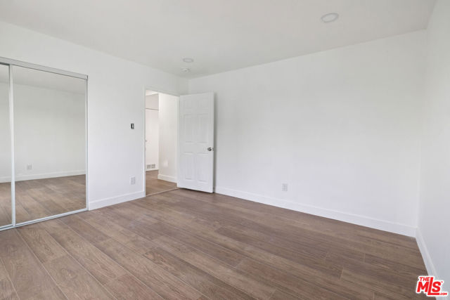 1346 E 83rd Street, Los Angeles CA: https://media.crmls.org/mediaz/b2f0bffd-3bc5-4732-90d8-819b55112d7e.jpg