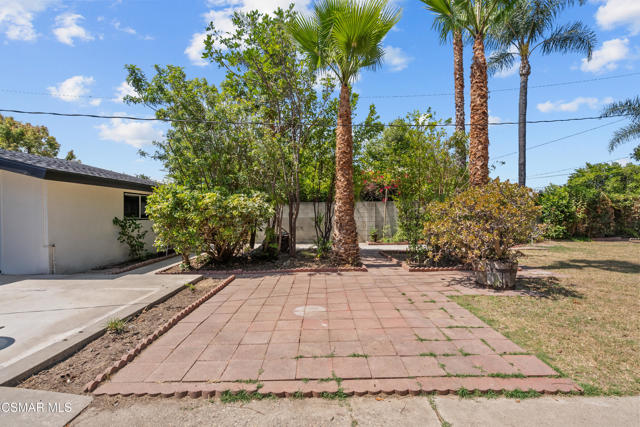 3167 Waco Avenue, Simi Valley CA: https://media.crmls.org/mediaz/b2f133e4-b2c1-45e2-88ed-23adbafa3797.jpg
