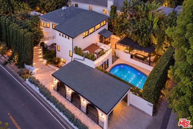 2300 Benedict Canyon Drive