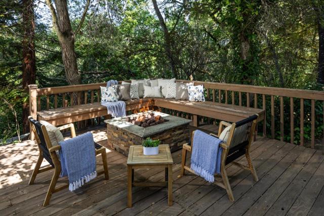 115 Toyon Court, Woodside CA: https://media.crmls.org/mediaz/b2f22820-48c6-4680-a17e-7580806ab80c.jpg
