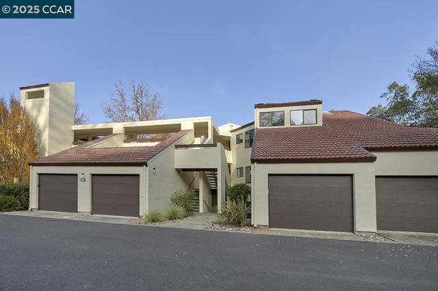 3535 Terra Granada Dr, Walnut Creek CA: https://media.crmls.org/mediaz/b2f42784-919a-41a7-b016-0720590b6bd2.jpg