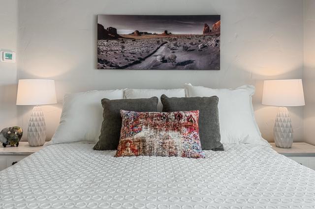 7 Florentina Drive, Rancho Mirage CA: https://media.crmls.org/mediaz/b2f4850c-0920-45e6-9cc7-e40ce81a96aa.jpg