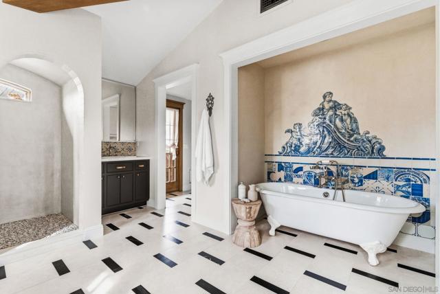 Image 44 of 63 For 660 Margarita