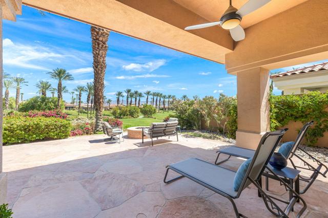 461 White Horse Trail, Palm Desert CA: https://media.crmls.org/mediaz/b2f63b7a-0374-4904-b8cb-db968111f77f.jpg