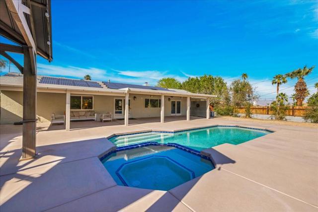 68035 Valley Vista Drive, Cathedral City CA: https://media.crmls.org/mediaz/b2f63c1b-c05f-4364-8cf4-e1cf67ce76e4.jpg