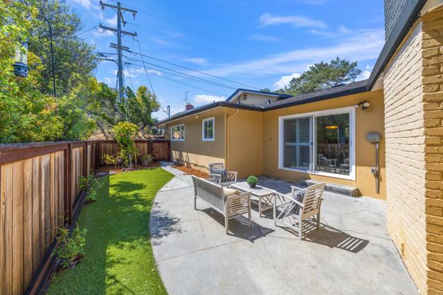 224 Lyndhurst Avenue, Belmont CA: https://media.crmls.org/mediaz/b2f687a1-fc60-4cf2-966b-40271d13ad79.jpg