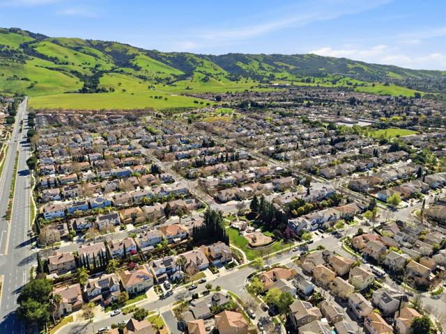 Image 50 of 65 For 3946 Louvre Avenue