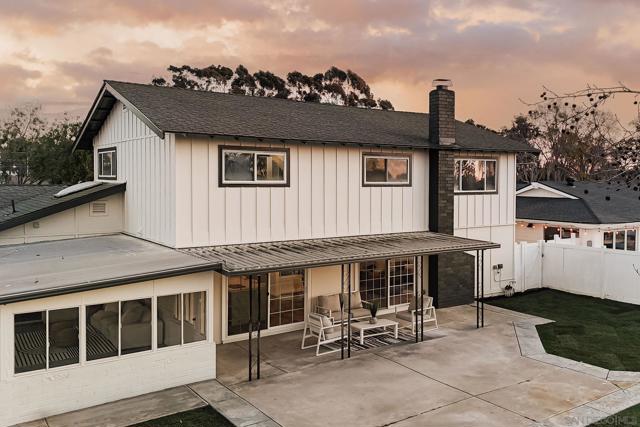 3624 Governor Dr, San Diego CA: https://media.crmls.org/mediaz/b2f77023-8f31-4e3e-872a-795fc514c2b4.jpg