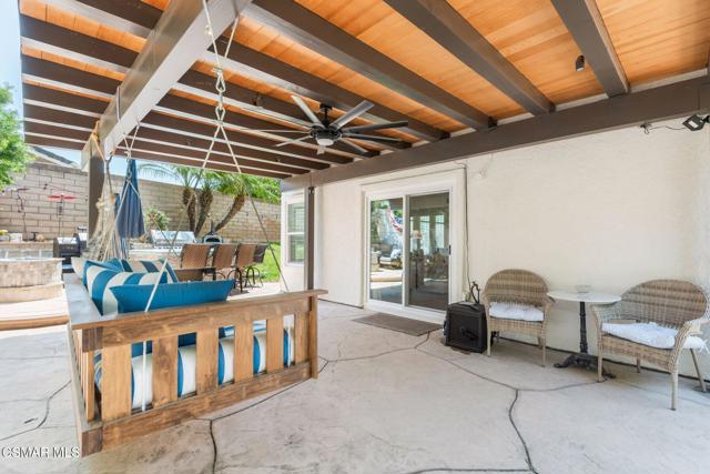 2758 Briarpatch Drive, Simi Valley CA: https://media.crmls.org/mediaz/b2f7c8ba-d4ff-4944-b528-4b63069bb0d8.jpg
