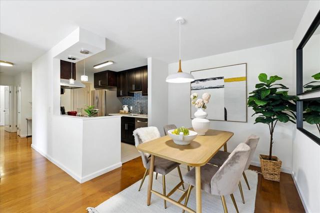 400 Davey Glen Road, Belmont CA: https://media.crmls.org/mediaz/b2f88ff3-0b8e-4859-8722-fbca643962f6.jpg