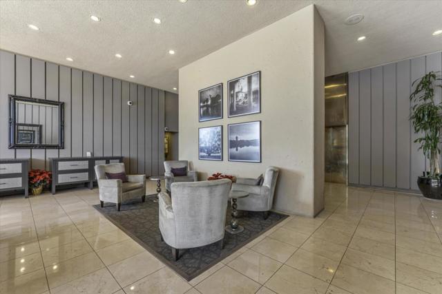 565 Bellevue Avenue, Oakland CA: https://media.crmls.org/mediaz/b2f8e9ed-d60f-4e10-ae5c-6ca738df5fa9.jpg