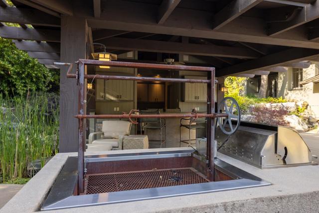 7 Rumsen Trace, Carmel CA: https://media.crmls.org/mediaz/b2f94c45-3b89-4da7-80ff-c35687d3b86d.jpg