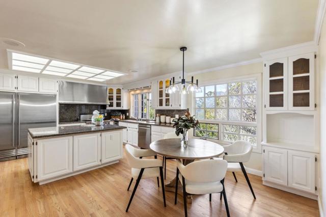 1035 Macadamia Drive, Hillsborough CA: https://media.crmls.org/mediaz/b2f95321-af18-4db2-84c7-623cffb8d28a.jpg