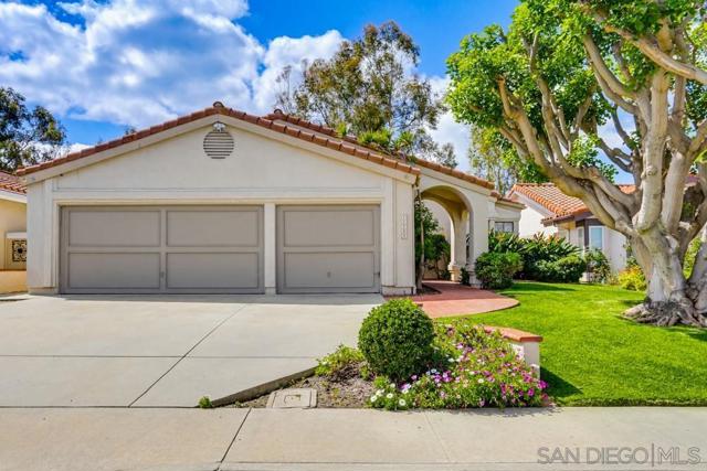 11753 Avenida Sivrita, San Diego CA: https://media.crmls.org/mediaz/b2f98258-7435-47f1-a4cf-be4e355abce7.jpg