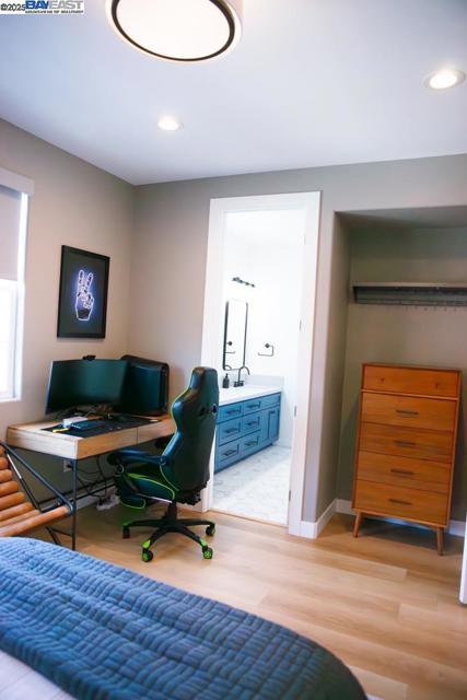 4719 Malayan, San Ramon CA: https://media.crmls.org/mediaz/b2f9bb51-d287-4d6b-a068-e5b13d59de23.jpg