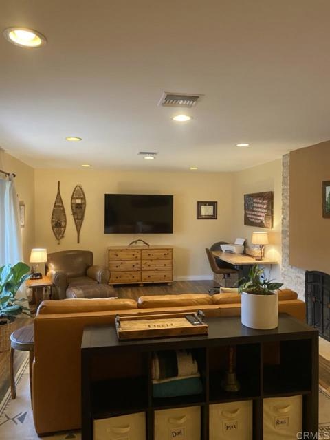 Detail Gallery Image 2 of 19 For 17248 Bernardo Oaks Dr., San Diego,  CA 92128 - 3 Beds | 2 Baths