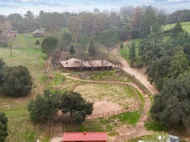 25394 Mesa Grande Rd, Santa Ysabel CA: https://media.crmls.org/mediaz/b2fa76e4-ef8d-402d-bf3c-1b33719eaefc.jpg
