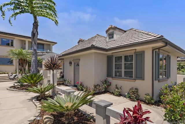 617 Gage Drive, San Diego CA: https://media.crmls.org/mediaz/b2fac13e-d200-4930-b6af-8e0bf2cf9083.jpg