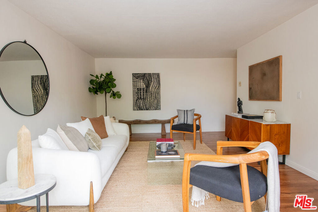 608 Idaho Avenue #6
