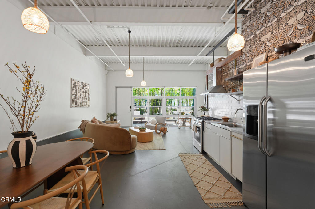 1010 Sycamore Avenue #107