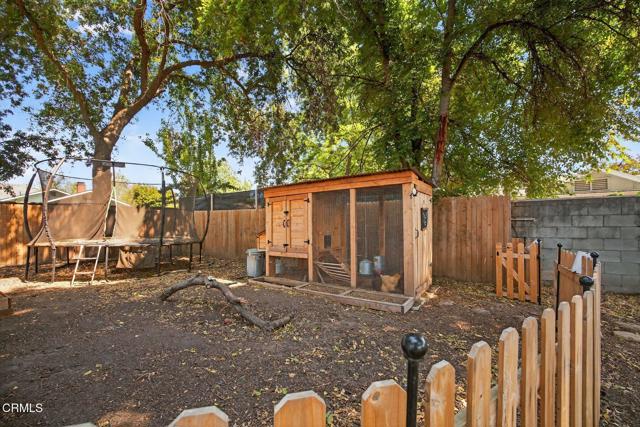 310 N Fulton Street, Ojai CA: https://media.crmls.org/mediaz/b2fce858-a79a-4302-981f-cdc3efa00f8d.jpg
