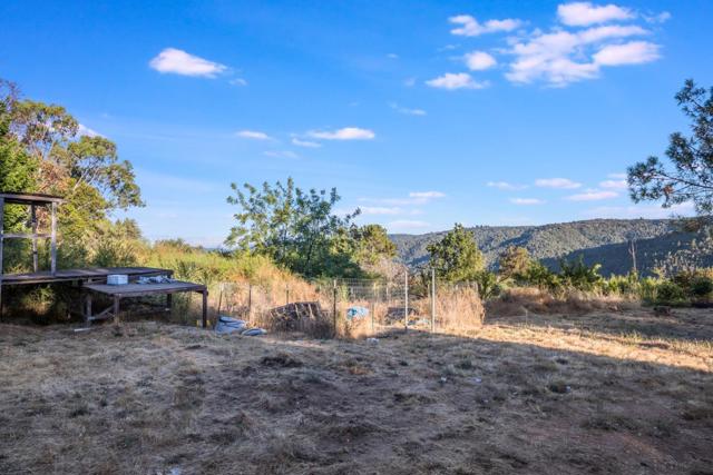 30700 Loma Chiquita Road, Los Gatos CA: https://media.crmls.org/mediaz/b2fd1447-e659-4c65-933d-83b2fda03714.jpg