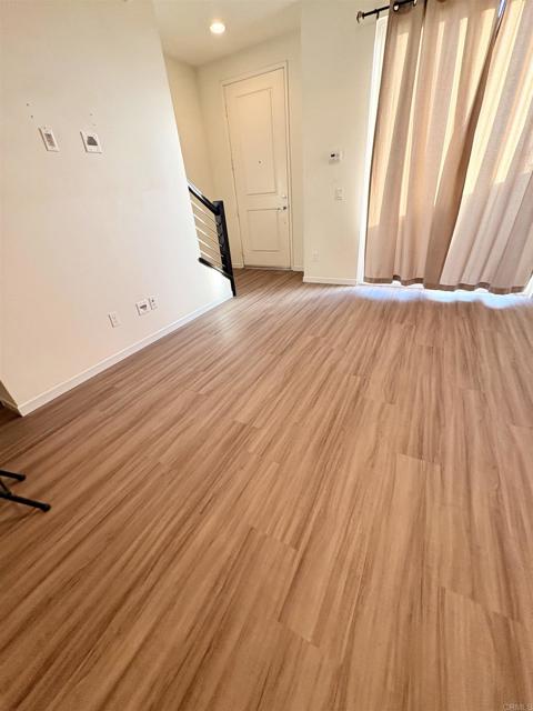 5427 SAN ROBERTO, San Diego CA: https://media.crmls.org/mediaz/b2fe6265-4645-49d2-8d63-d262fac5366d.jpg